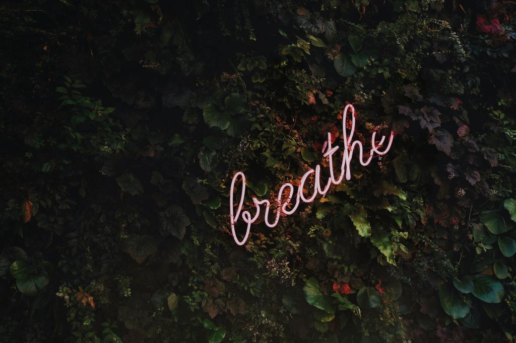 DETACH YOURSELF FROM NEGATIVE EMOTIONS THROUGH BREATHING EXERCISES